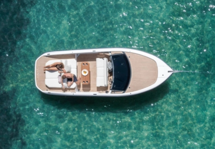 Является ли литиевый морской аккумулятор емкостью 100 А·ч лучшим выбором для электроснабжения вашей лодки?